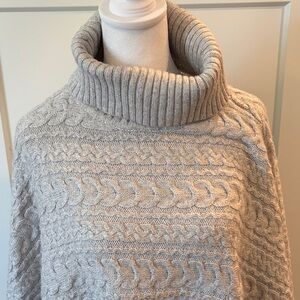 Rachel Zoe Womens Light Grey Cable Knit Cape Sweater Size One Size Fits Most